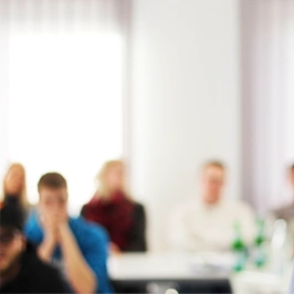 Gruppen-Vortrag ab 4 Personen  zum Thema 1-3